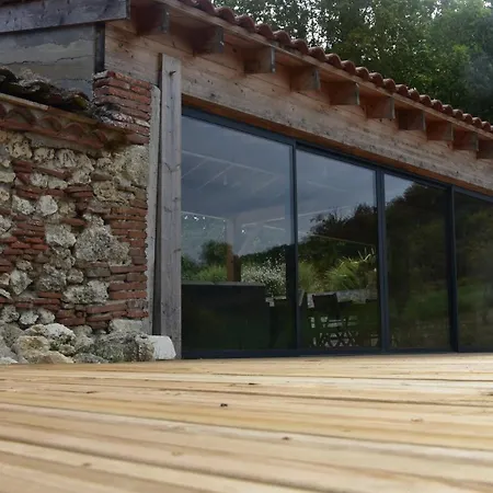Bed & Breakfast Domaine De Calbiac 3*