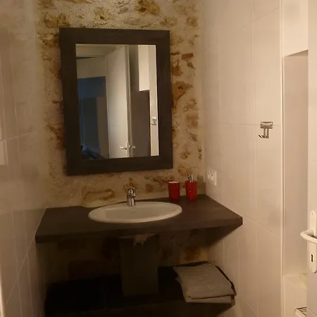 Domaine De Calbiac Bed and Breakfast
