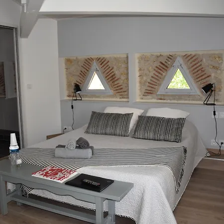 Bed & Breakfast Domaine De Calbiac